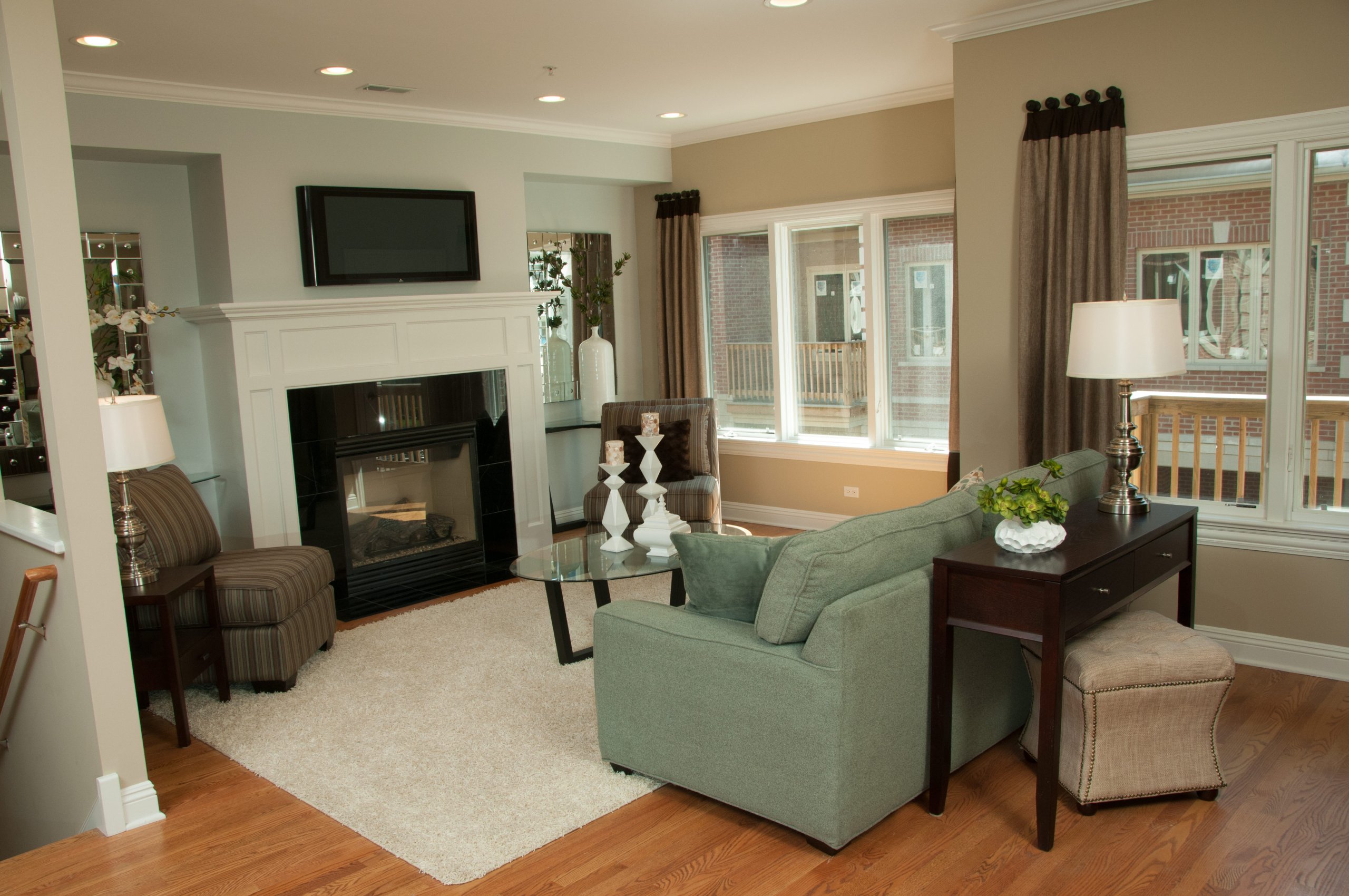 Brookfield, IL Living Room-before