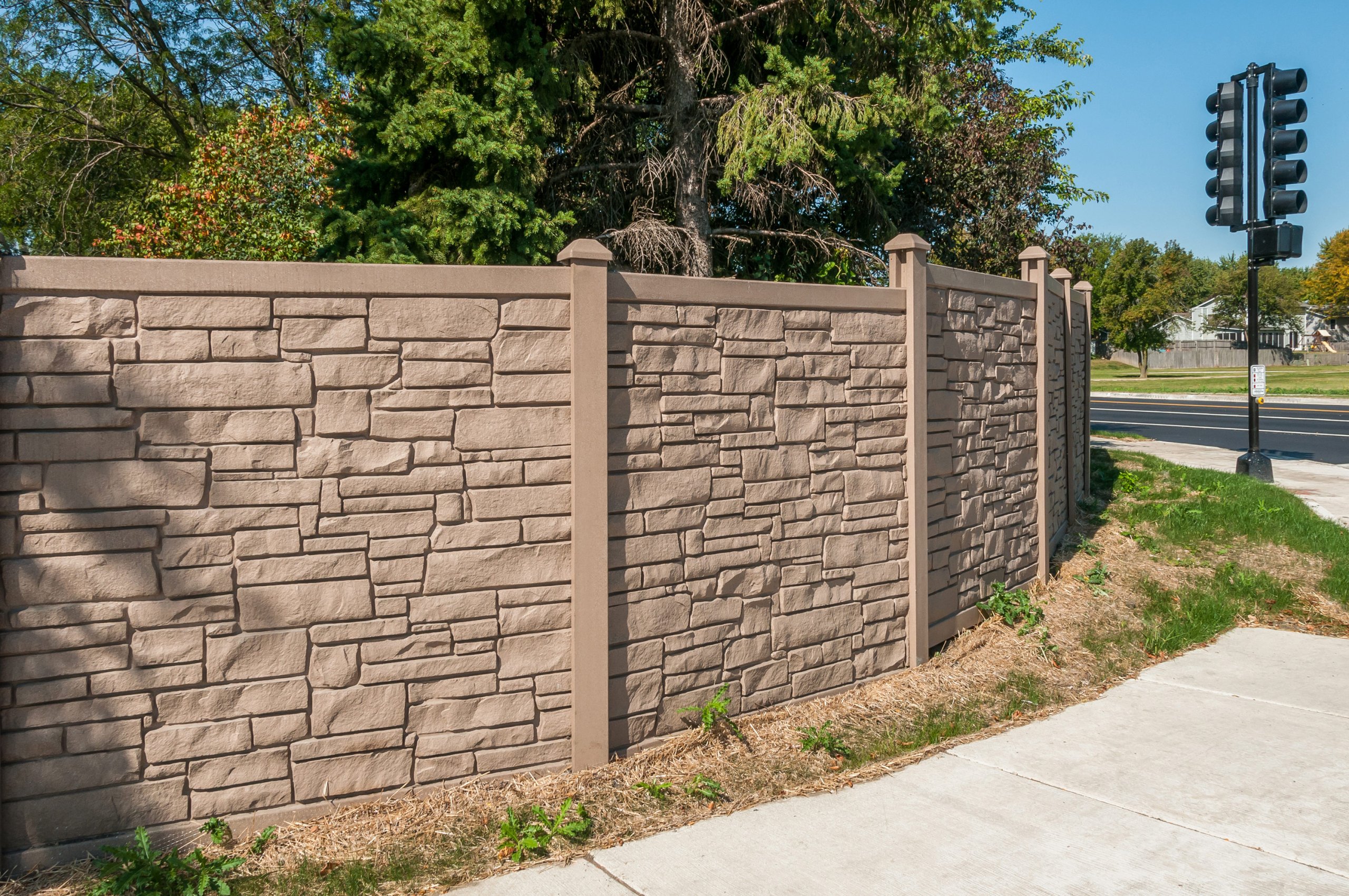 Vinyl fence photo fence-5 for IDOT project in Aurora, Illinois